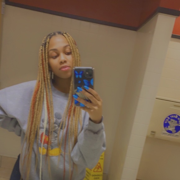 Meet your Posher, Kadrea - Picture 1 of 1